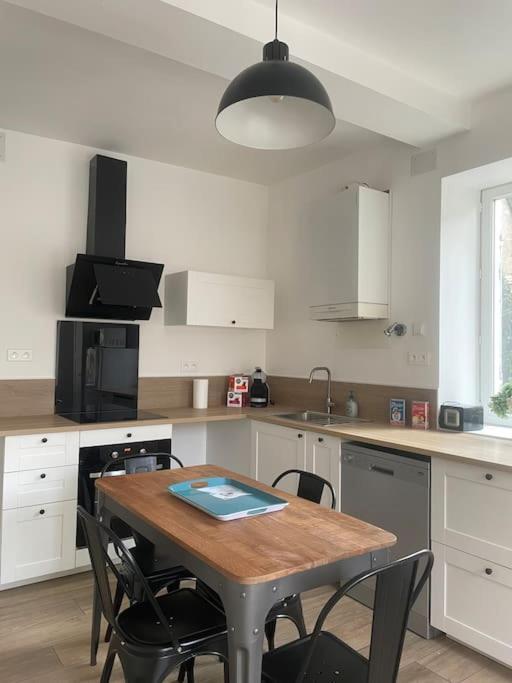 Agreable Gite Au Coeur Du Centre Ville 4 Personnes Chagny  Exterior foto